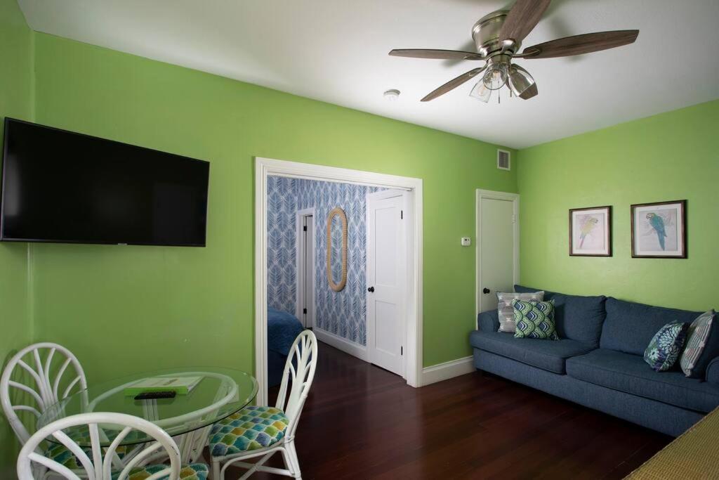 Duval Street Suite With Pool Key West Exteriör bild
