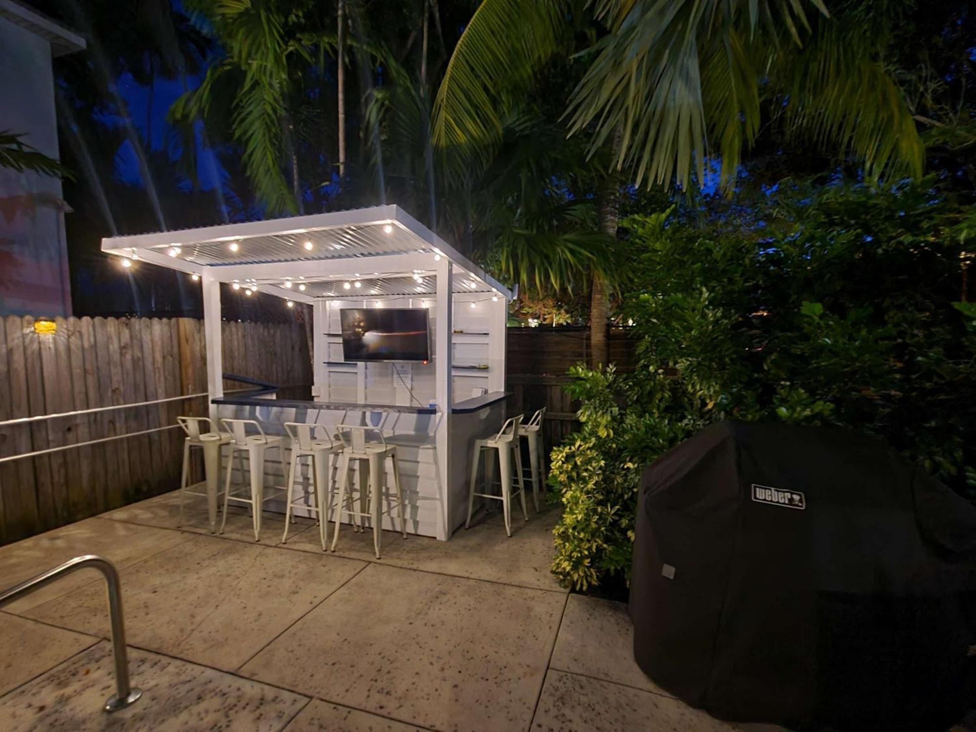 Duval Street Suite With Pool Key West Exteriör bild
